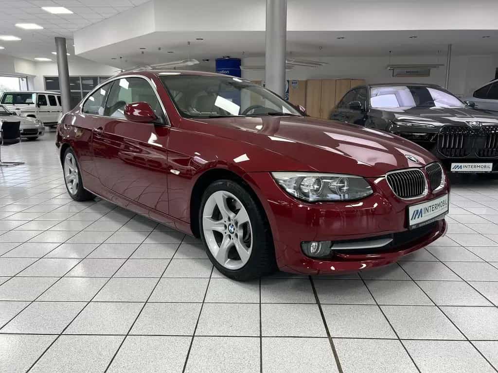BMW 3 Series 325 i Coupe*Leder*PDC*Sitzheizung*59T KM*Xenon* 04/2010-photo-1