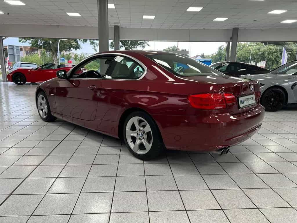 BMW 3 Series 325 i Coupe*Leder*PDC*Sitzheizung*59T KM*Xenon* 04/2010-photo-4