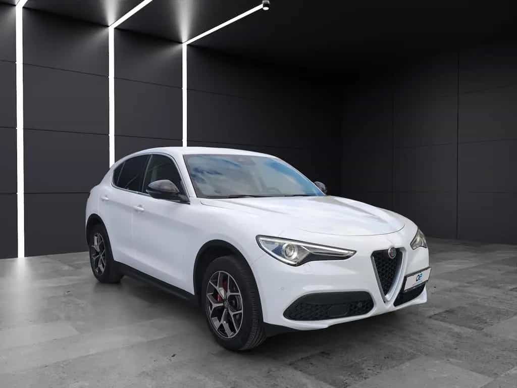 Alfa Romeo Stelvio Super Q4 *Navi*ACC*Kam*Xenon* 04/2019-photo-1