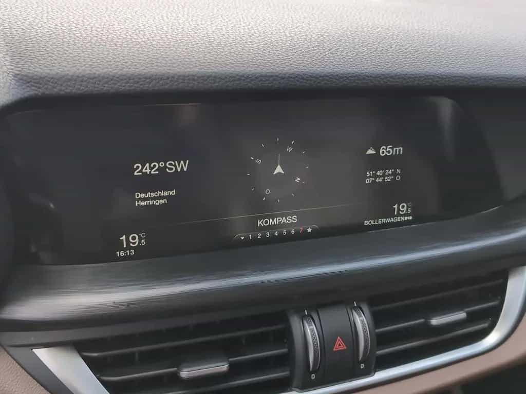 Alfa Romeo Stelvio Super Q4 *Navi*ACC*Kam*Xenon* 04/2019-photo-12