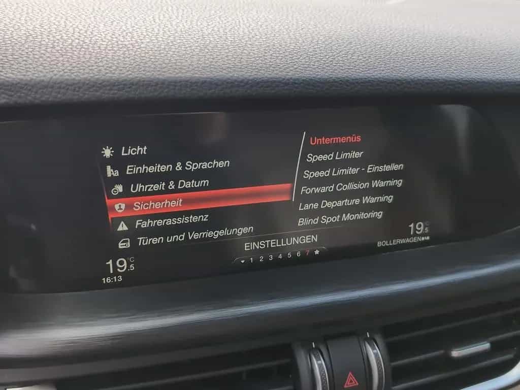 Alfa Romeo Stelvio Super Q4 *Navi*ACC*Kam*Xenon* 04/2019-photo-13