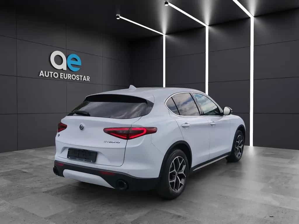 Alfa Romeo Stelvio Super Q4 *Navi*ACC*Kam*Xenon* 04/2019-photo-2