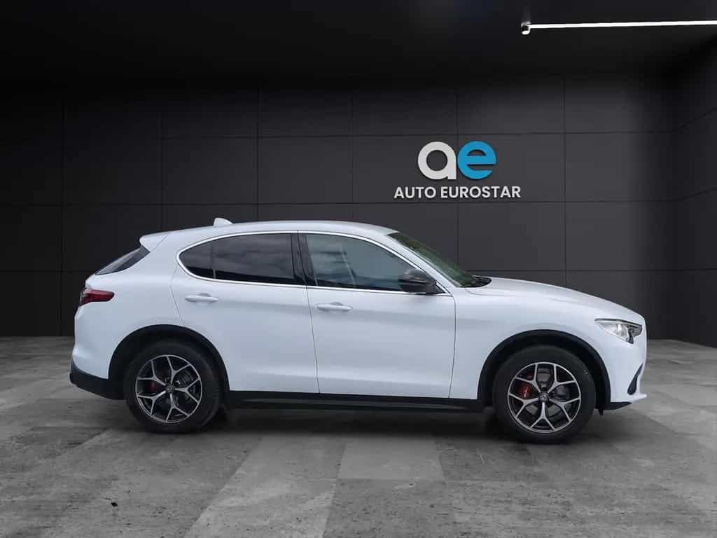 Alfa Romeo Stelvio Super Q4 *Navi*ACC*Kam*Xenon* 04/2019-photo-5