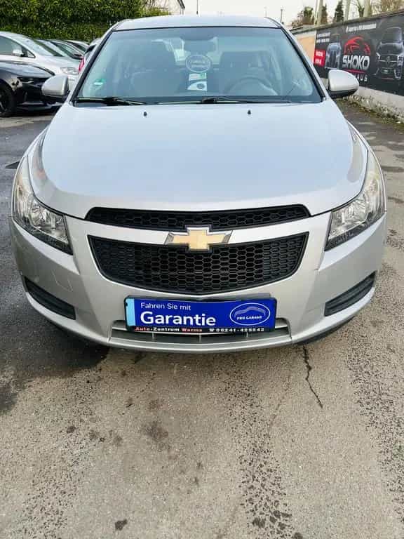Chevrolet Cruze Basis 06/2010-photo-4
