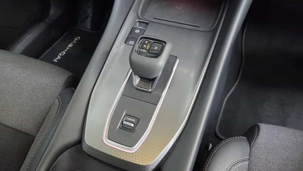 Nissan Qashqai 1.3 MHEV N-Connecta 360° Winter/Komfort 01/2025-photo-28