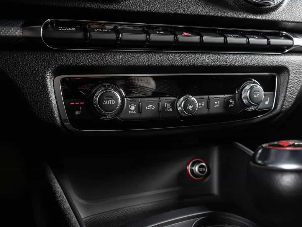 Audi RS3 RS 3 Sportback 2.5 TFSI quattro  *RS-SITZ*SPORTA 09/2015-photo-16