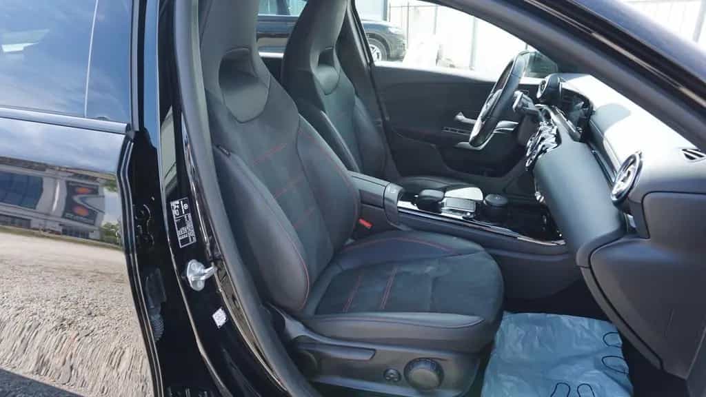 Mercedes-Benz A-Class 200 AMG Line,Navi, Keyless,Night-Pak,Panorama 01/2022-photo-13