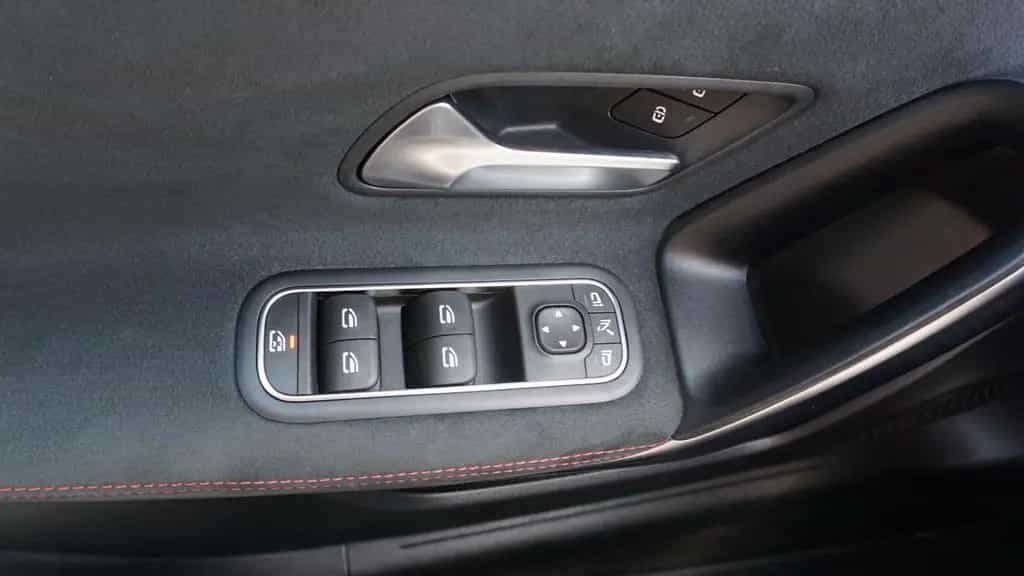 Mercedes-Benz A-Class 200 AMG Line,Navi, Keyless,Night-Pak,Panorama 01/2022-photo-37