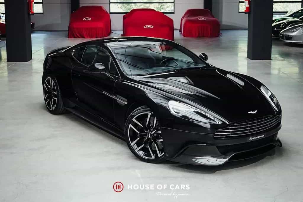 Aston Martin Vanquish II 2+2 TOUCHTRONIC III JUST SERVICED 10/2017-photo-2