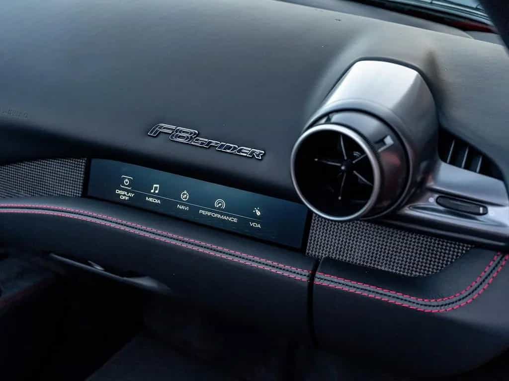 Ferrari F8 Spider *Liftsystem* *Carbon Lenkrad* 02/2022-photo-21