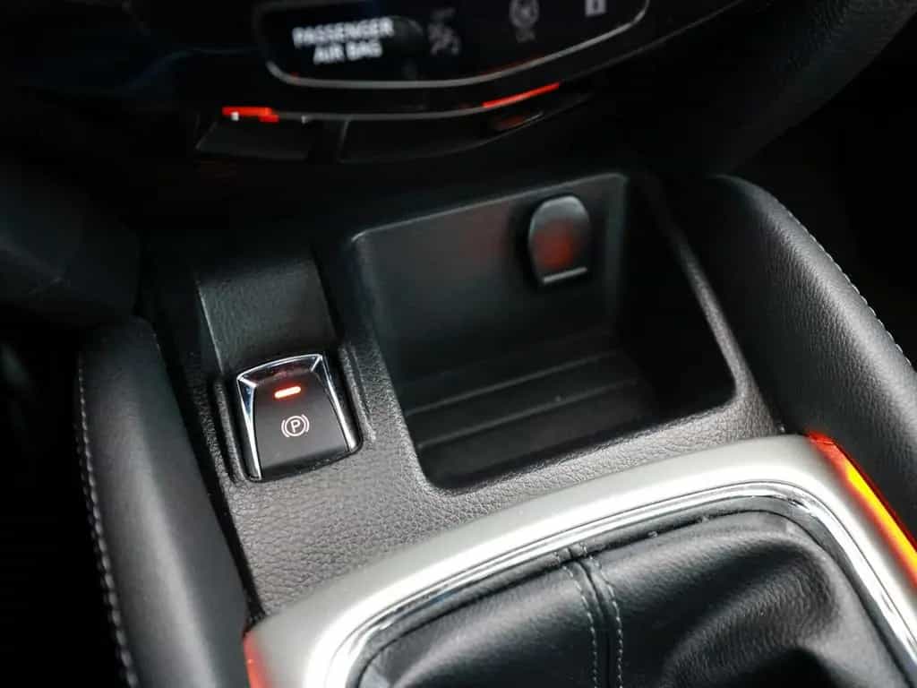 Nissan Qashqai N-Connecta 1.2l DIG-T +GJR+KAMERA+NAVI 03/2017-photo-11