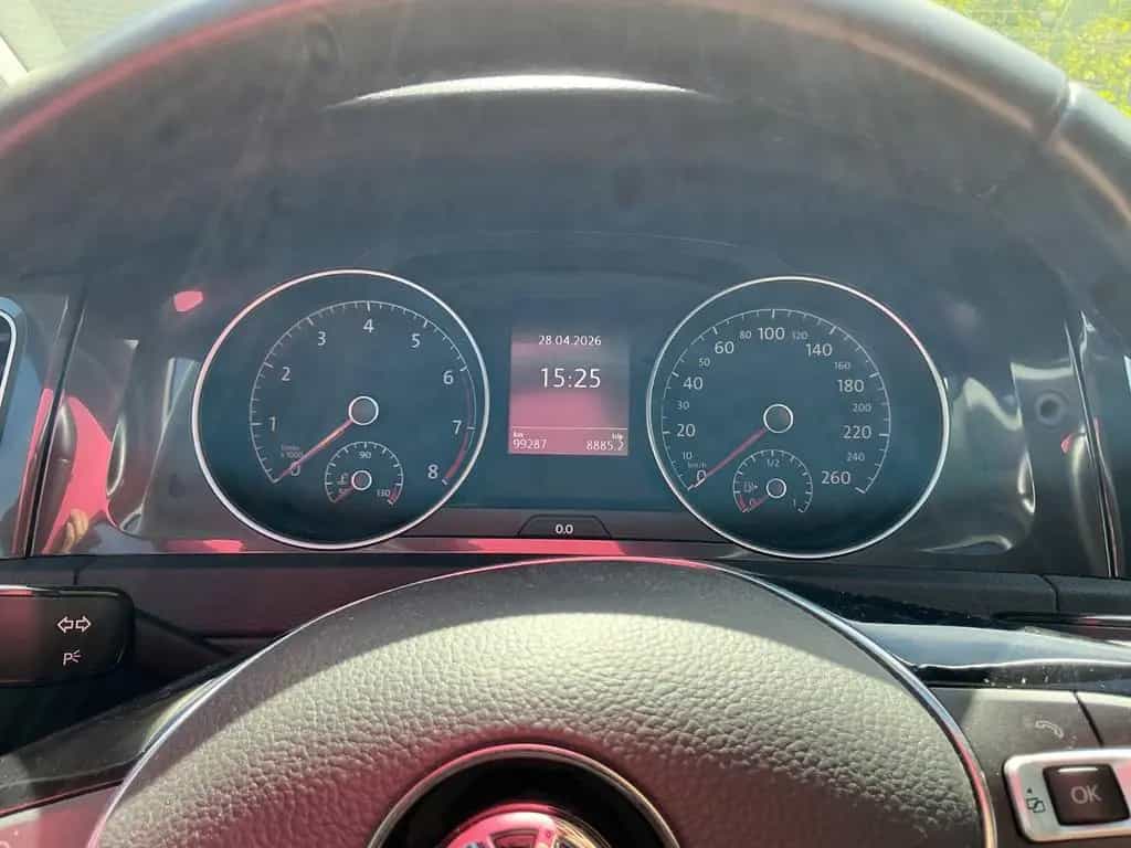Volkswagen Golf 1.0 TSI BMT Trendline Variant Trendline 11/2017-photo-11