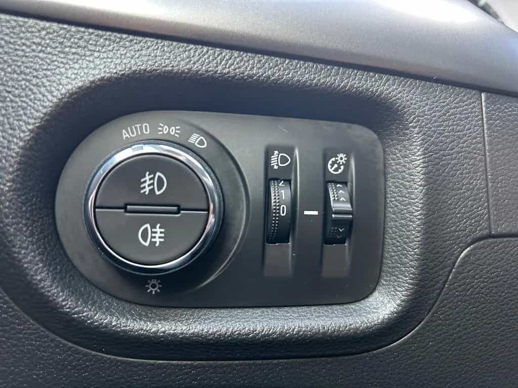 Opel Astra Edition LED*Tempomat*Kamera*PDC*1.Hand 12/2020-photo-23