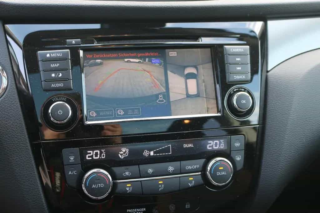 Nissan Qashqai 1.3 Automatik N-Motion 04/2019-photo-13