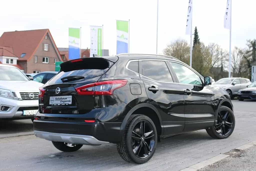 Nissan Qashqai 1.3 Automatik N-Motion 04/2019-photo-3