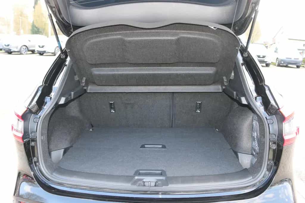 Nissan Qashqai 1.3 Automatik N-Motion 04/2019-photo-6