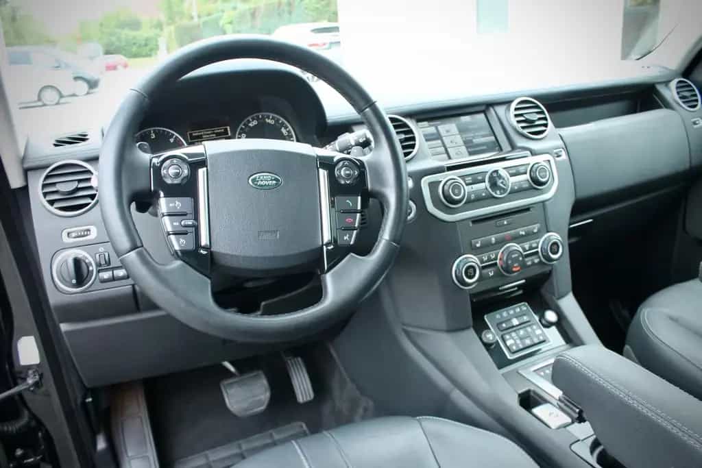 Land Rover Discovery 3.0 SDV6 Panorama Xenon Leder 7-Sitz 04/2015-photo-15