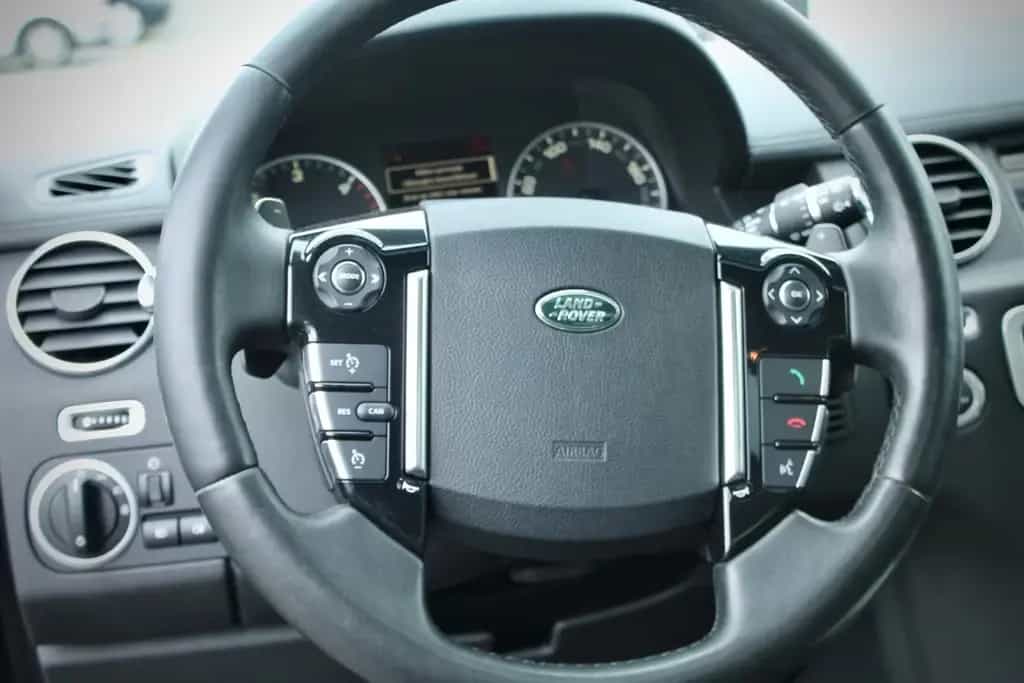 Land Rover Discovery 3.0 SDV6 Panorama Xenon Leder 7-Sitz 04/2015-photo-17