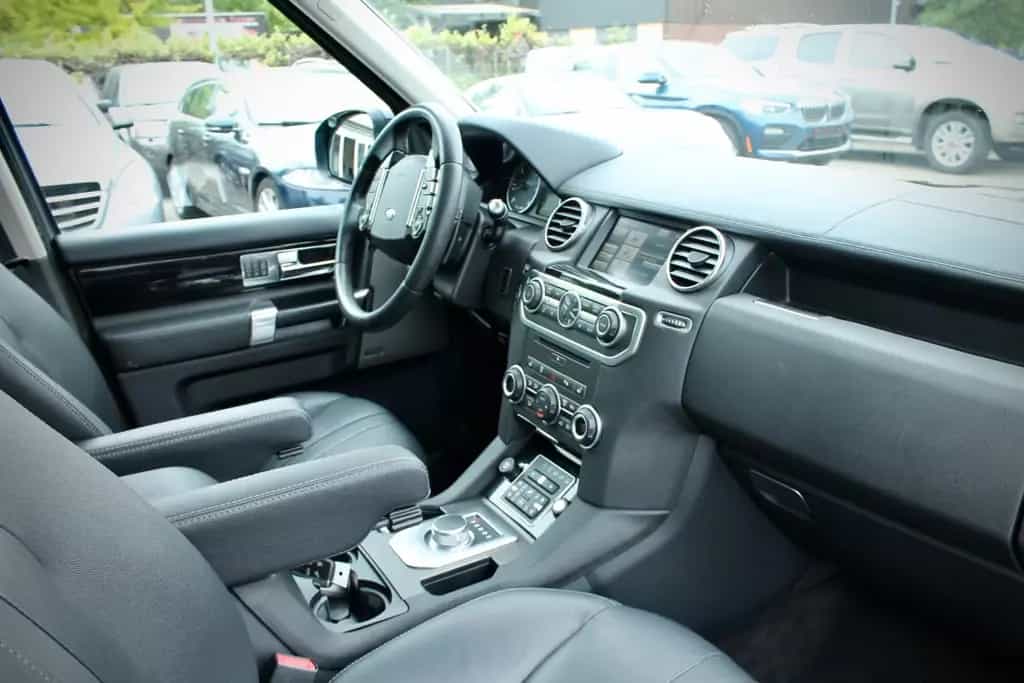 Land Rover Discovery 3.0 SDV6 Panorama Xenon Leder 7-Sitz 04/2015-photo-5
