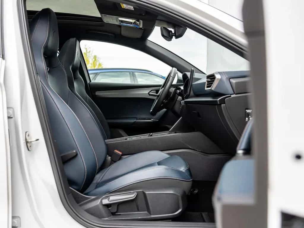 Cupra Leon VZ 4Drive ST 2.0 T/VC/KAM/ACC/BEATS/CARPLAY 04/2022-photo-25