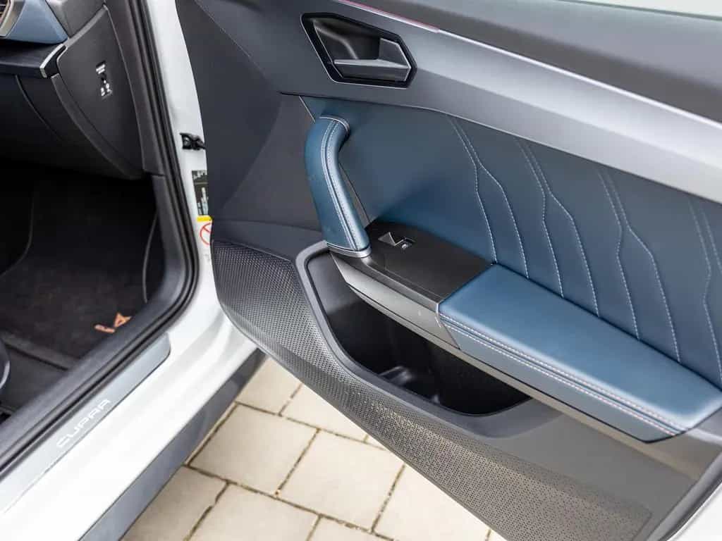 Cupra Leon VZ 4Drive ST 2.0 T/VC/KAM/ACC/BEATS/CARPLAY 04/2022-photo-26