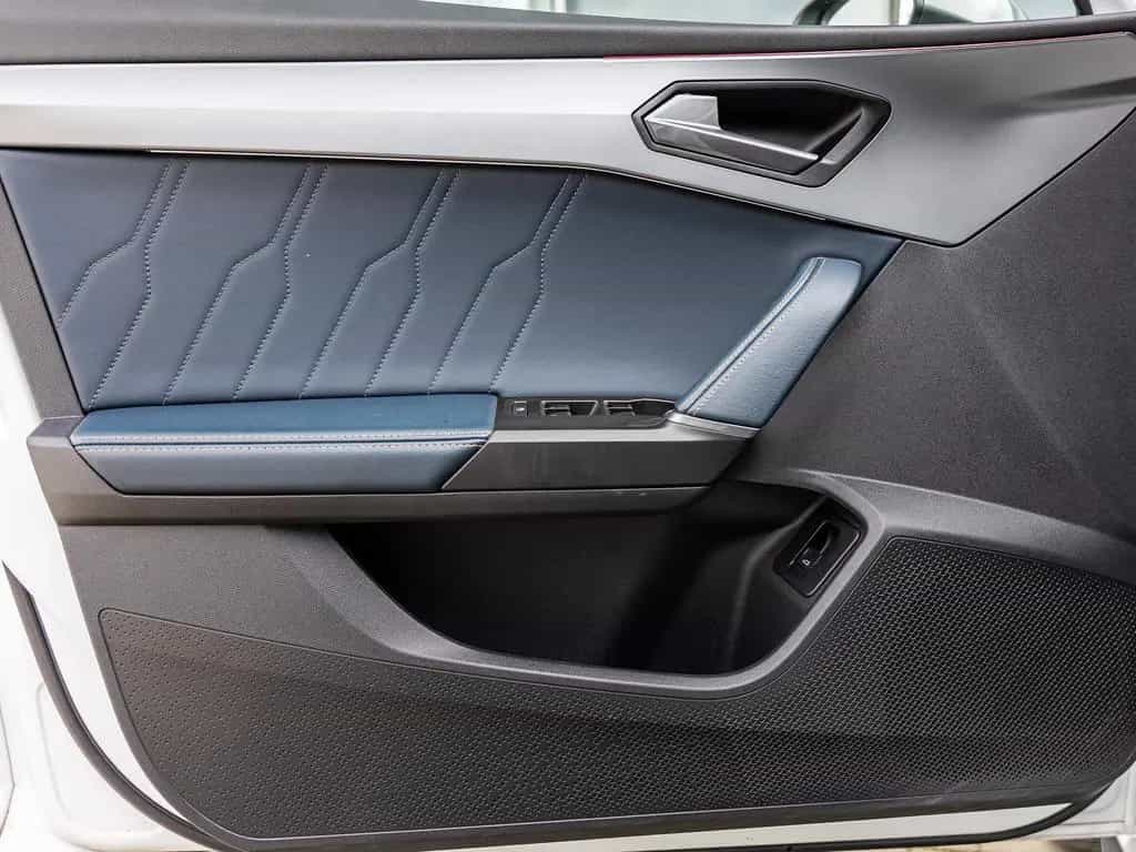 Cupra Leon VZ 4Drive ST 2.0 T/VC/KAM/ACC/BEATS/CARPLAY 04/2022-photo-31