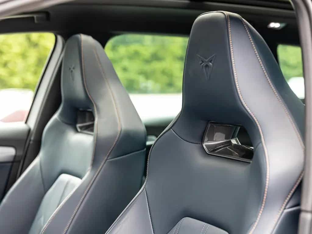 Cupra Leon VZ 4Drive ST 2.0 T/VC/KAM/ACC/BEATS/CARPLAY 04/2022-photo-33