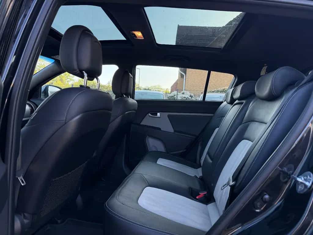 Kia Sportage 2.0 CRDi, Aut., 4WD, AHK, TÜV 04/28 01/2016-photo-12