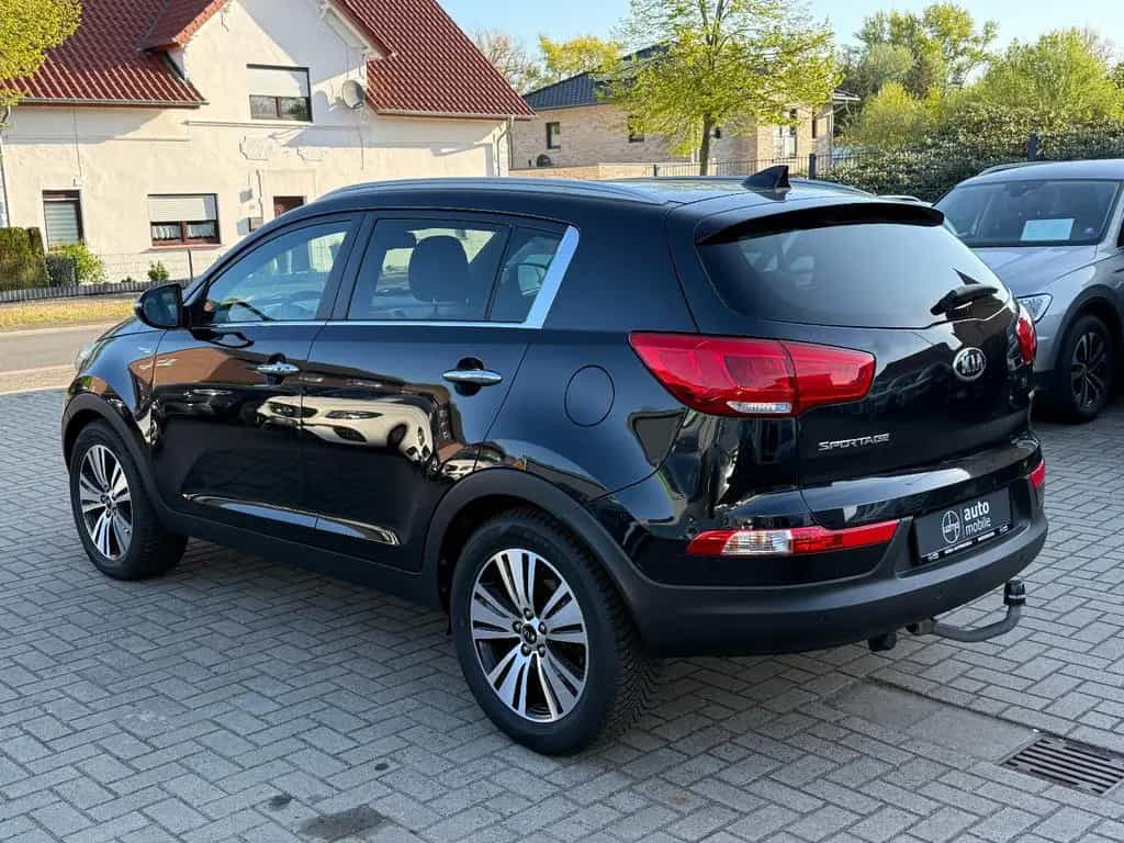 Kia Sportage 2.0 CRDi, Aut., 4WD, AHK, TÜV 04/28 01/2016-photo-2