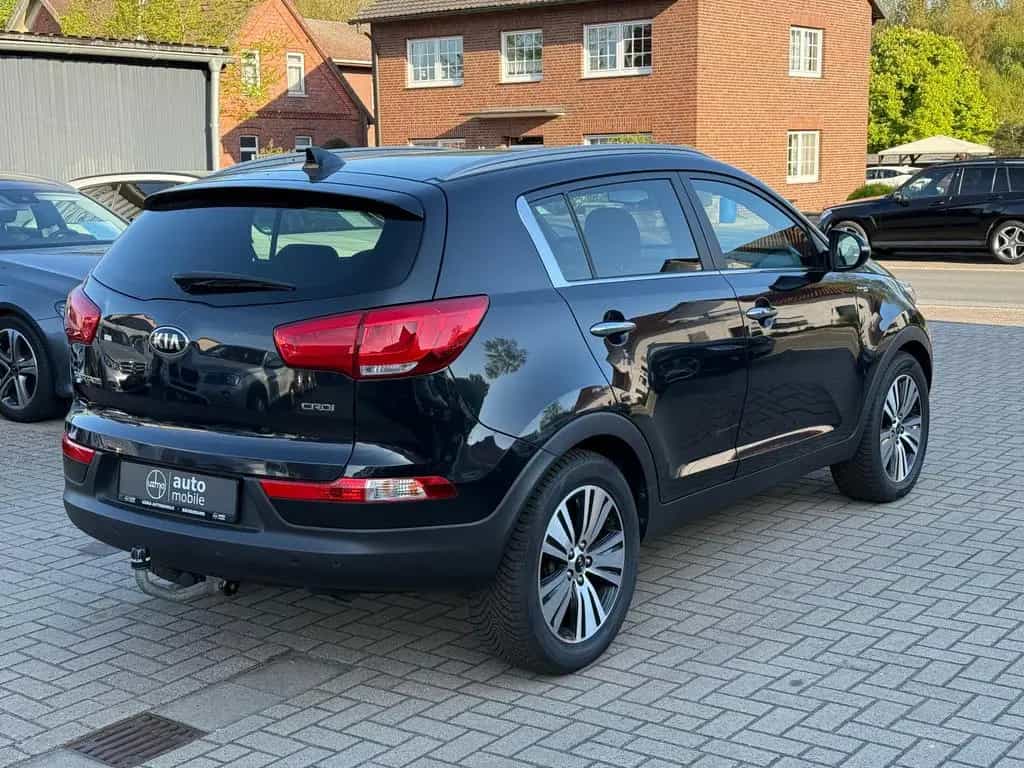 Kia Sportage 2.0 CRDi, Aut., 4WD, AHK, TÜV 04/28 01/2016-photo-4