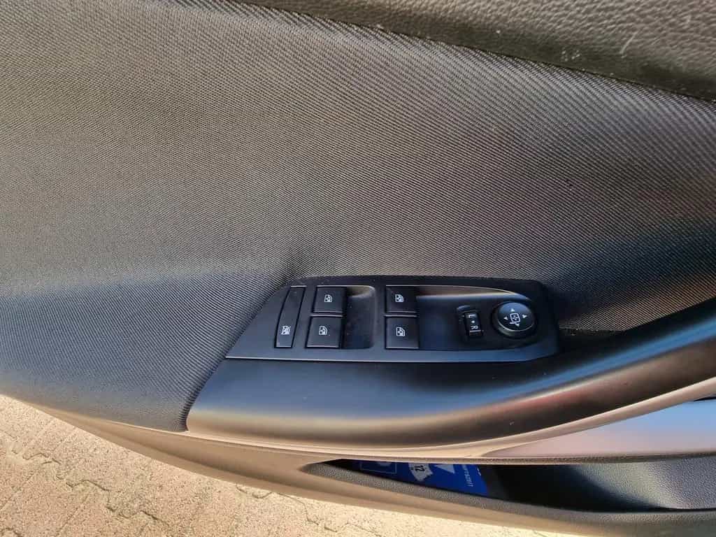 Opel Astra K Lim. 5-trg. 1.4 120 Jahre Start/Stop 10/2019-photo-16