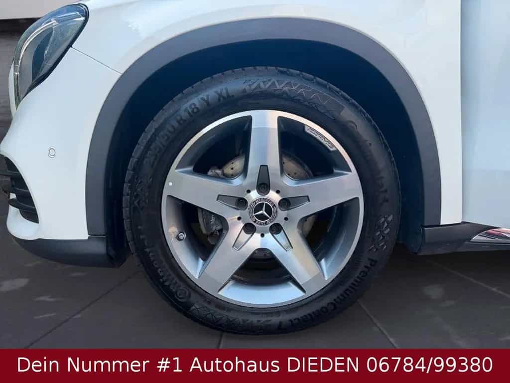 Mercedes-Benz GLA 200 AMG PANORAMA + LED + AMBIENTE 03/2018-photo-17