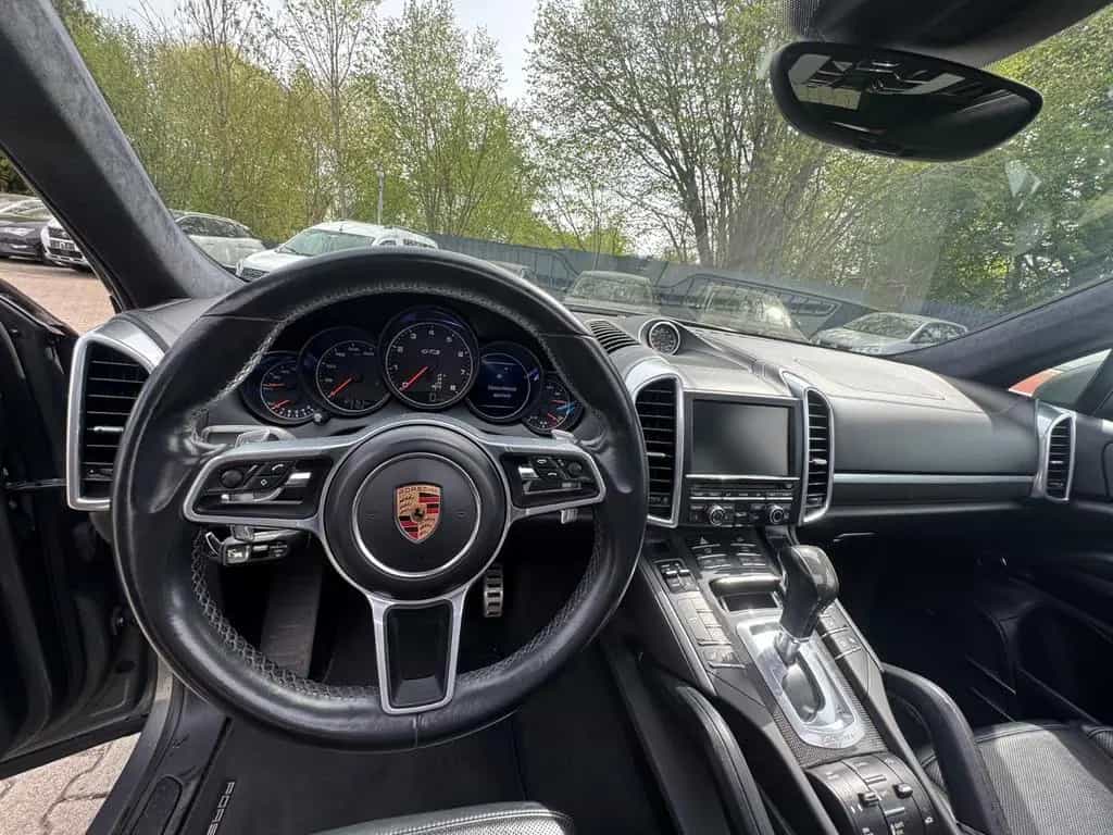Porsche Cayenne GTS 06/2016-photo-14