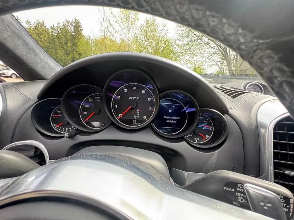 Porsche Cayenne GTS 06/2016-photo-16