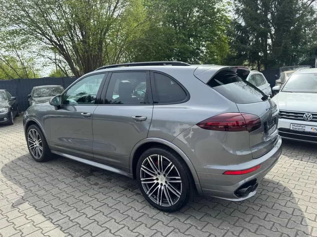 Porsche Cayenne GTS 06/2016-photo-4