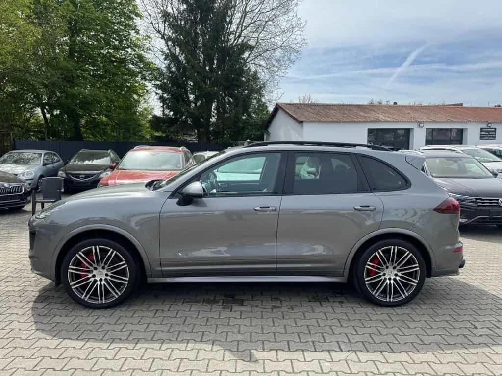 Porsche Cayenne GTS 06/2016-photo-5
