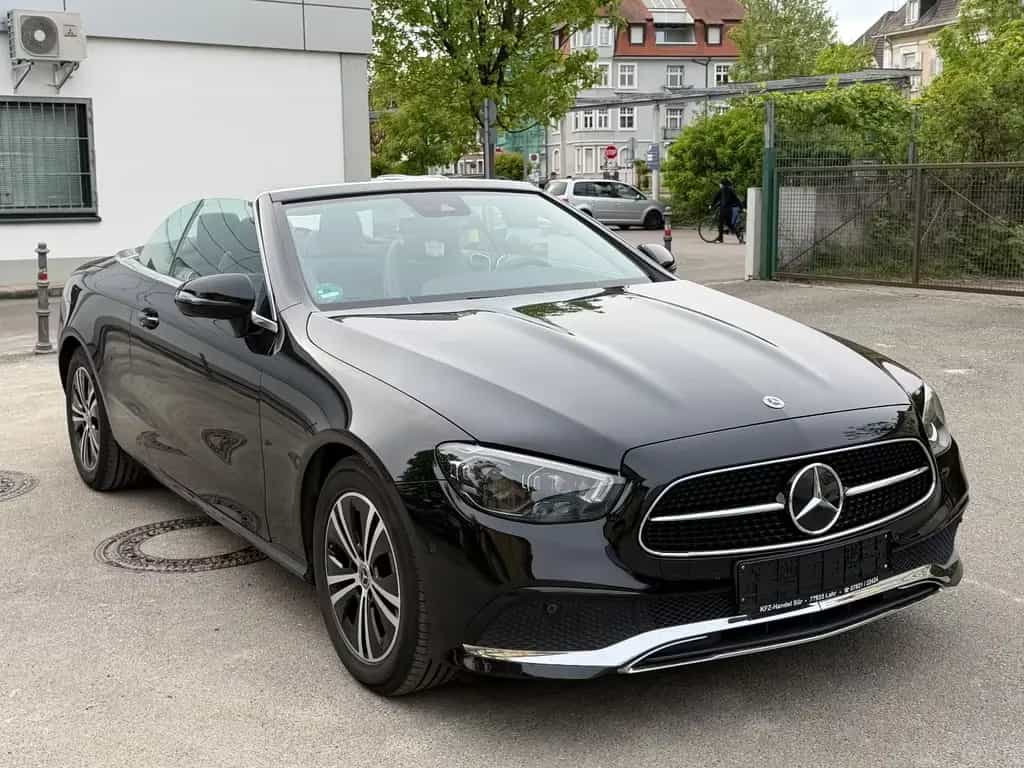 Mercedes-Benz E 200 Cabrio TÜV NEU/NAVI/LED S./R-CAM/DAB+/SHZ/ 10/2021-photo-4