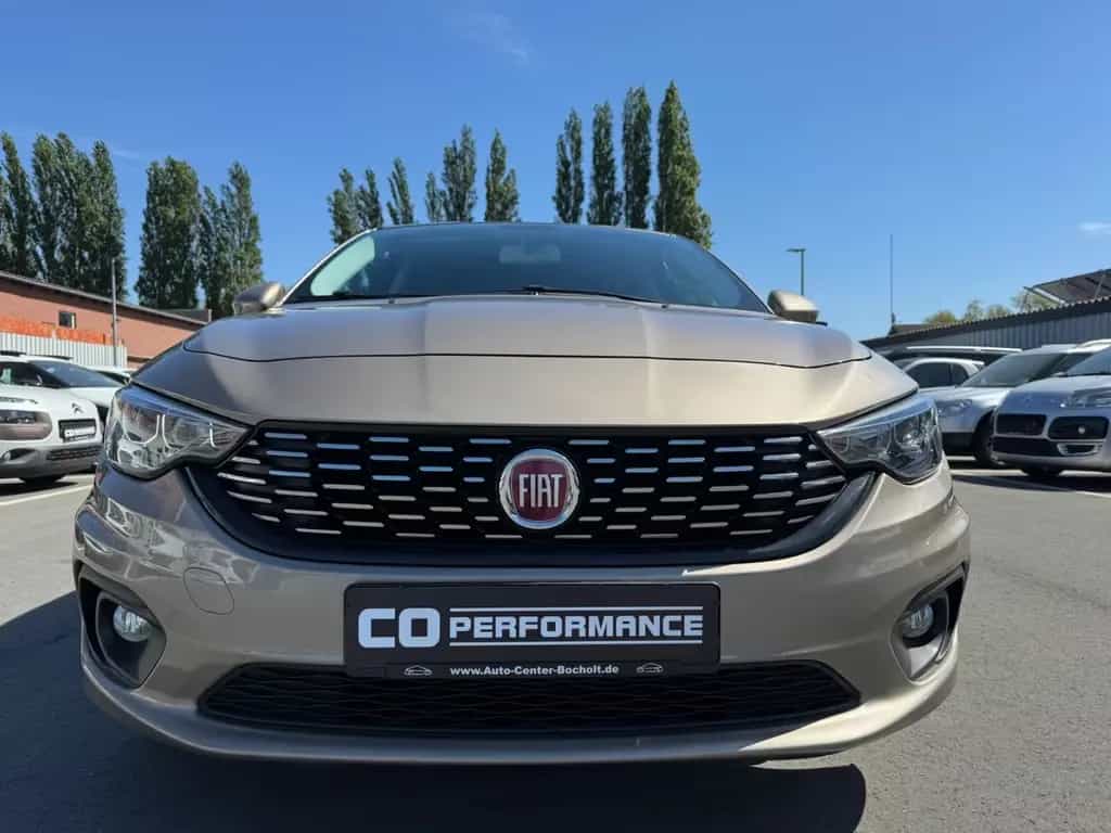 Fiat Tipo *LOUNGE*NAVI*RFK*ÖL NEU*ALLWETTER*PDC*SITZH 12/2021-photo-1