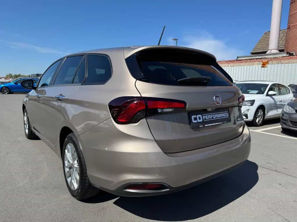 Fiat Tipo *LOUNGE*NAVI*RFK*ÖL NEU*ALLWETTER*PDC*SITZH 12/2021-photo-5