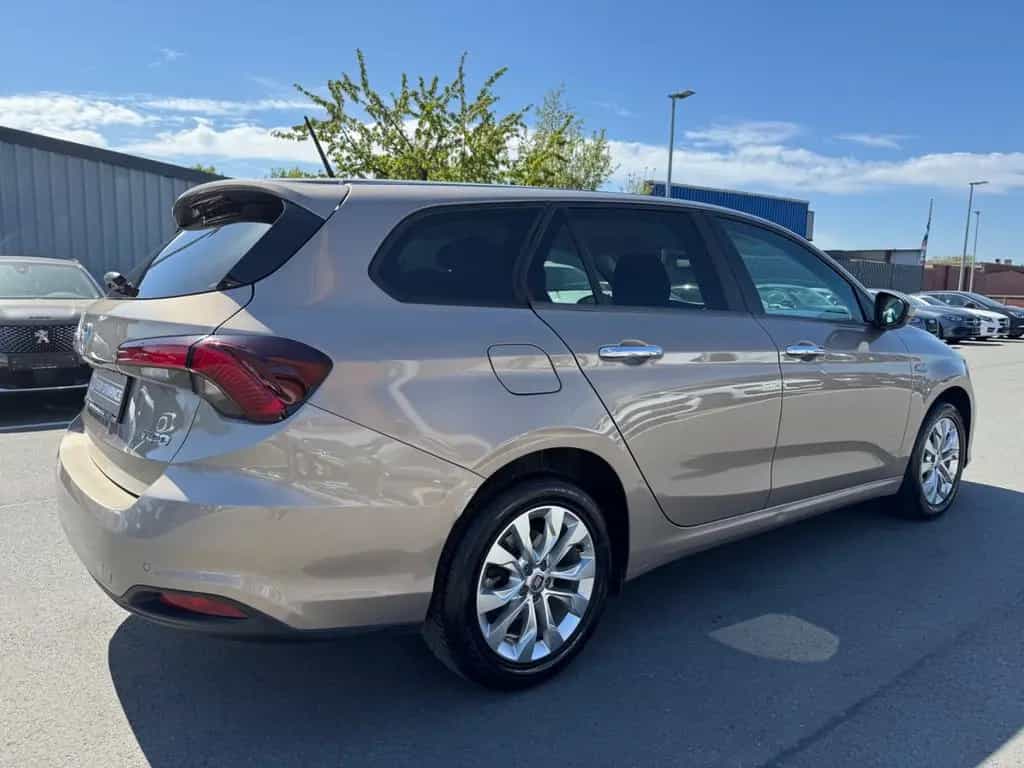 Fiat Tipo *LOUNGE*NAVI*RFK*ÖL NEU*ALLWETTER*PDC*SITZH 12/2021-photo-9