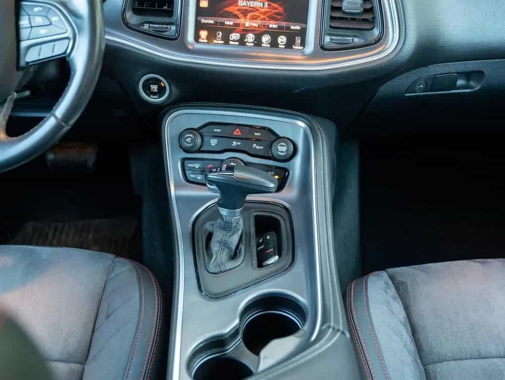 Dodge Challenger R/T Scat Pack V8 6,4 L Wide Body 06/2016-photo-24