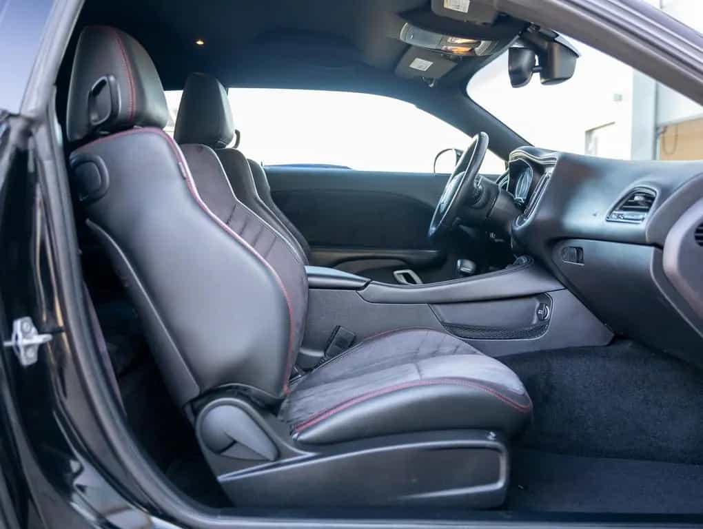 Dodge Challenger R/T Scat Pack V8 6,4 L Wide Body 06/2016-photo-27