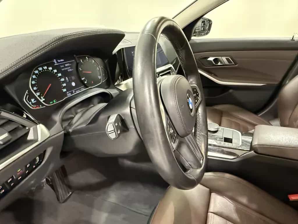 BMW 330 d xDrive Limousine Luxury Line GSD RFK HUD 01/2021-photo-13