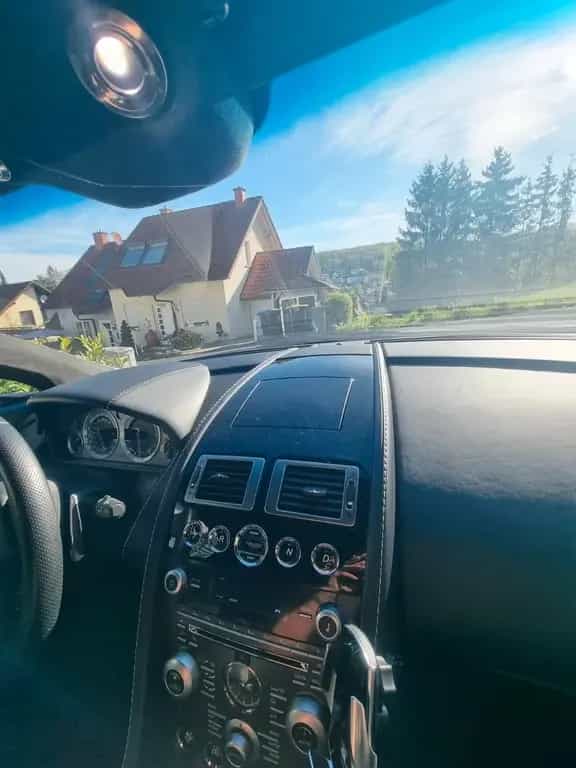 Aston Martin V8 Vantage Roadster 4.7l | Top Zustand | 07/2008-photo-9