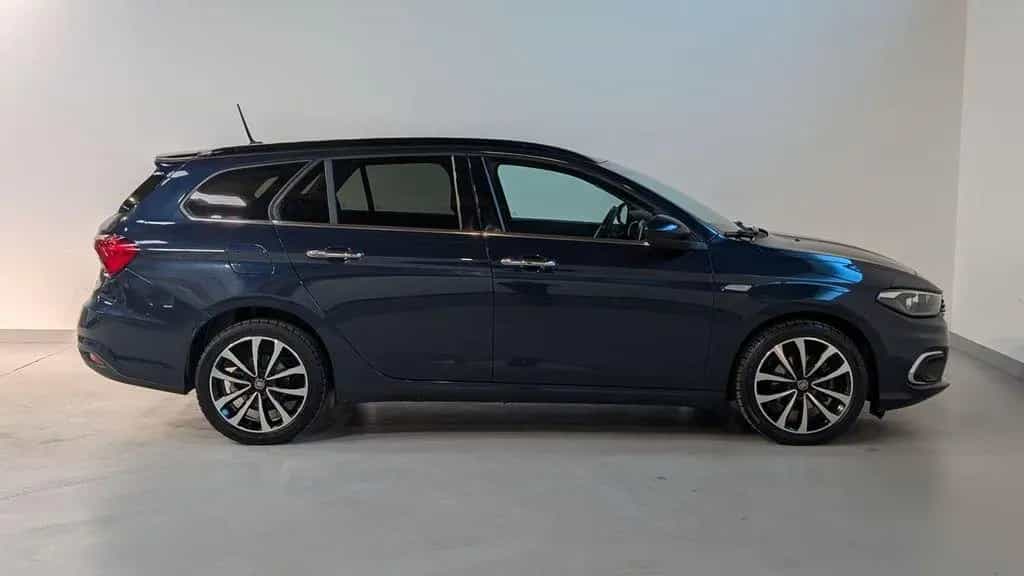 Fiat Tipo 1.4 Lounge*PDC*SHZ*Navi*GJR* 03/2017-photo-0