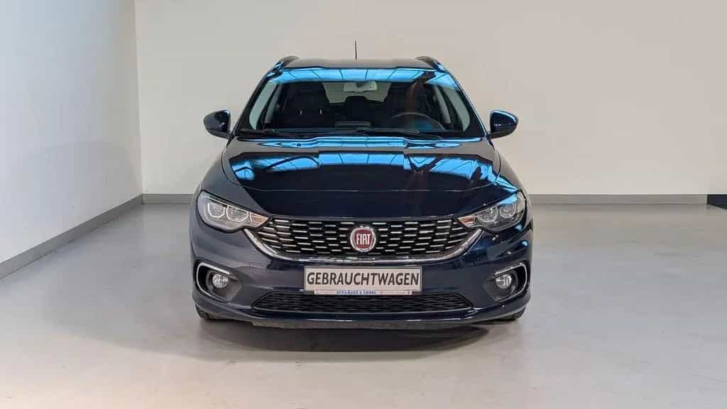 Fiat Tipo 1.4 Lounge*PDC*SHZ*Navi*GJR* 03/2017-photo-8