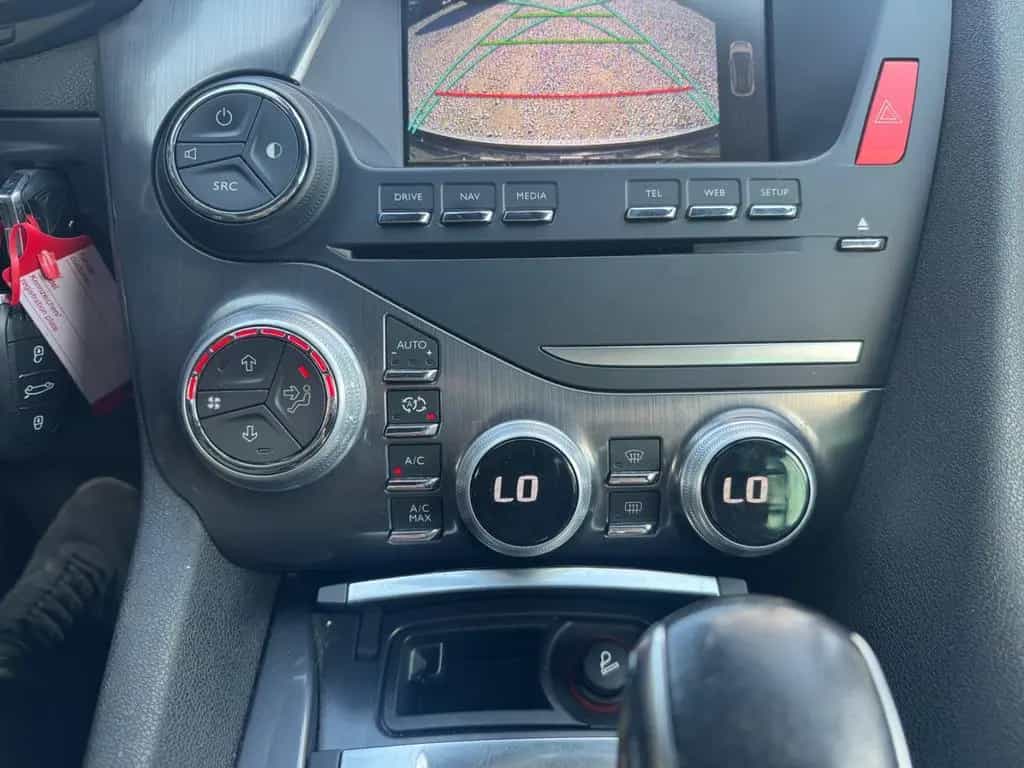 DS Automobiles DS5 1.6 TÜV NEU*1 Hand*Autom.*Tot-Ass*Start&Stop 01/2016-photo-26
