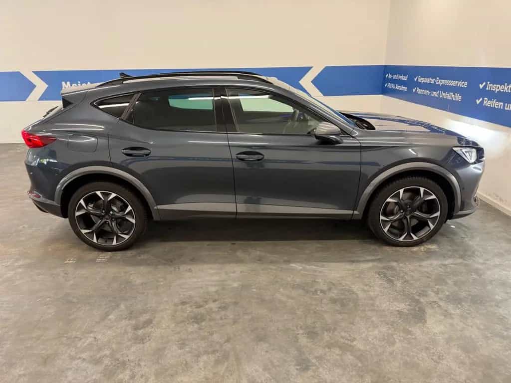 Cupra Formentor VZ 2.0 TSI 180kW ACC DCC Pano 01/2024-photo-3