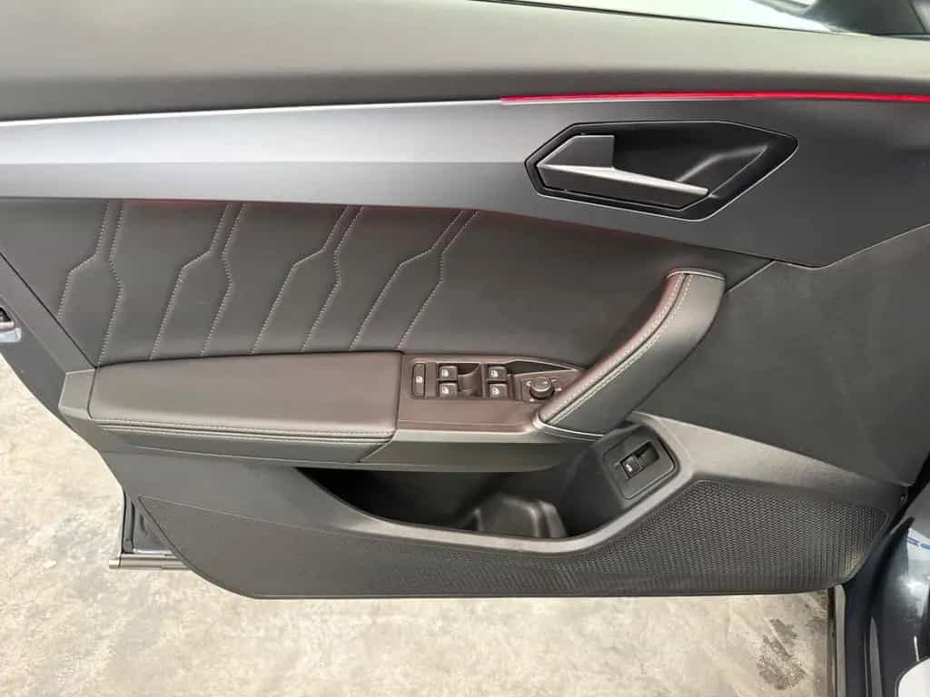 Cupra Formentor VZ 2.0 TSI 180kW ACC DCC Pano 01/2024-photo-33
