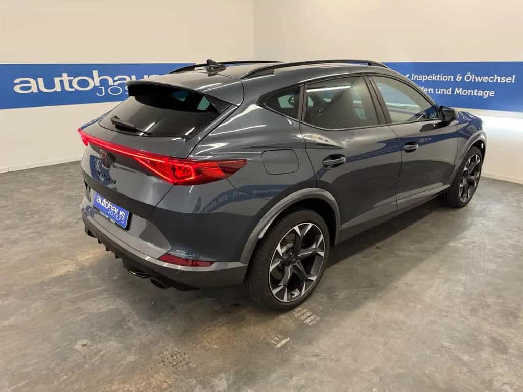 Cupra Formentor VZ 2.0 TSI 180kW ACC DCC Pano 01/2024-photo-7